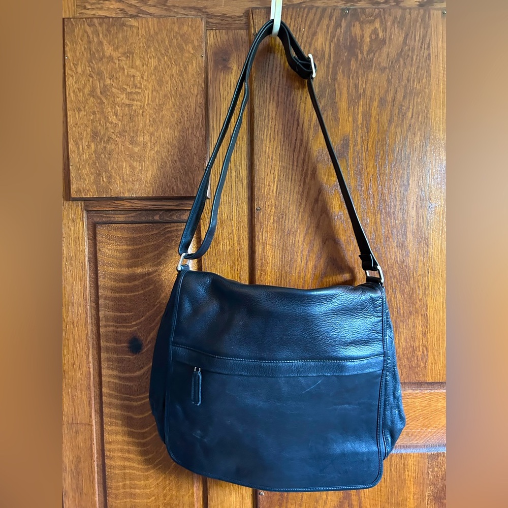 Latico Classic Black Leather briefcase